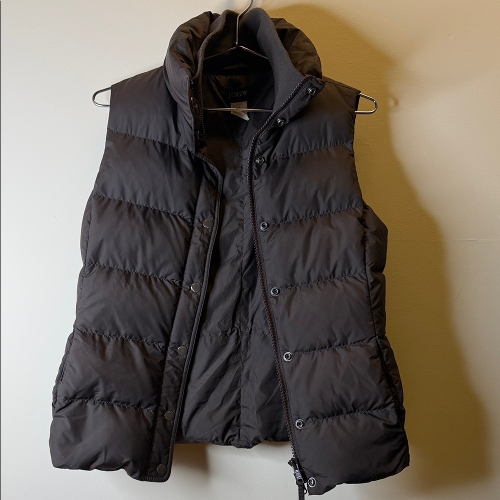 J. Crew Brown Puffer Vest Down Filled
Winter Warm! Size XS